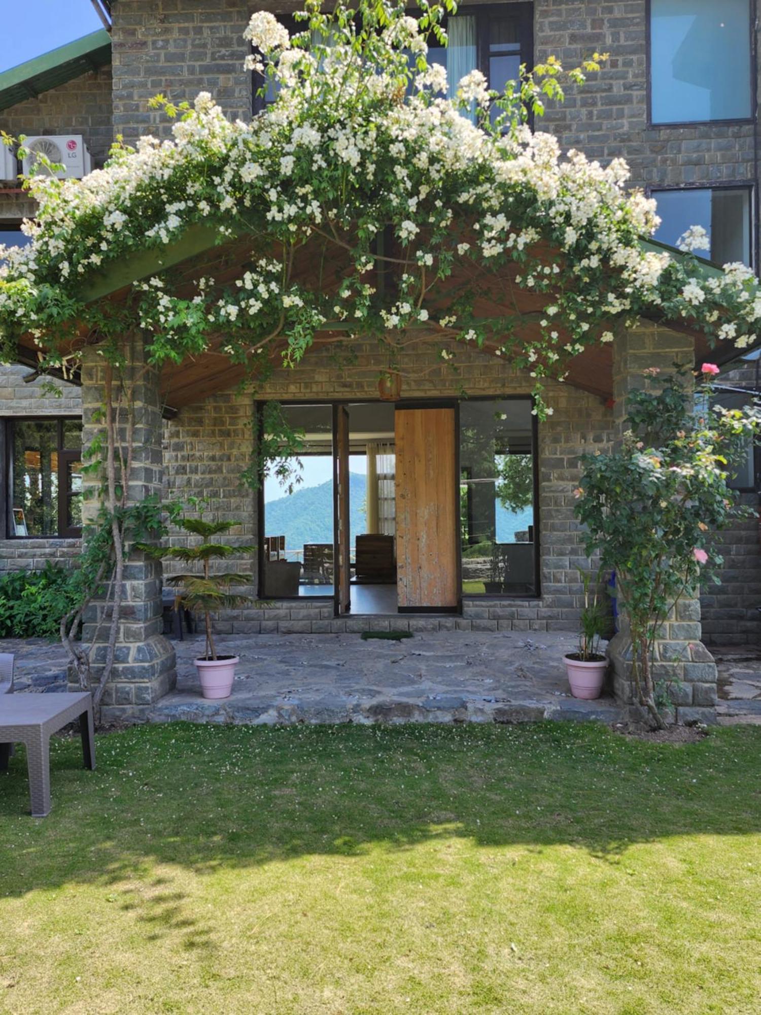 Hotel Woodsmoke Retreat Shimla Exterior foto